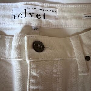 EUC Velvet Graham & Spencer Karolina Hi Rise Straight Leg crop jeans;  28